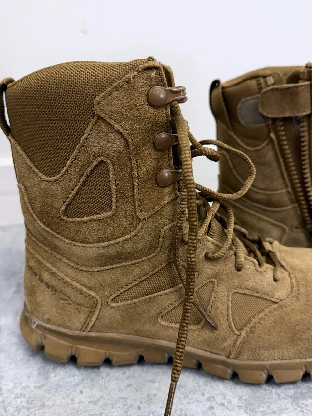 Reebok Sublite Cushion Tactical Boots Men’s 5.5 Coyote Composite Toe Side Zip